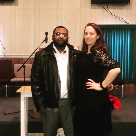 Meet your Posher, Tawan    OPEN FOR ALL OFFERS - Picture 1 of 4